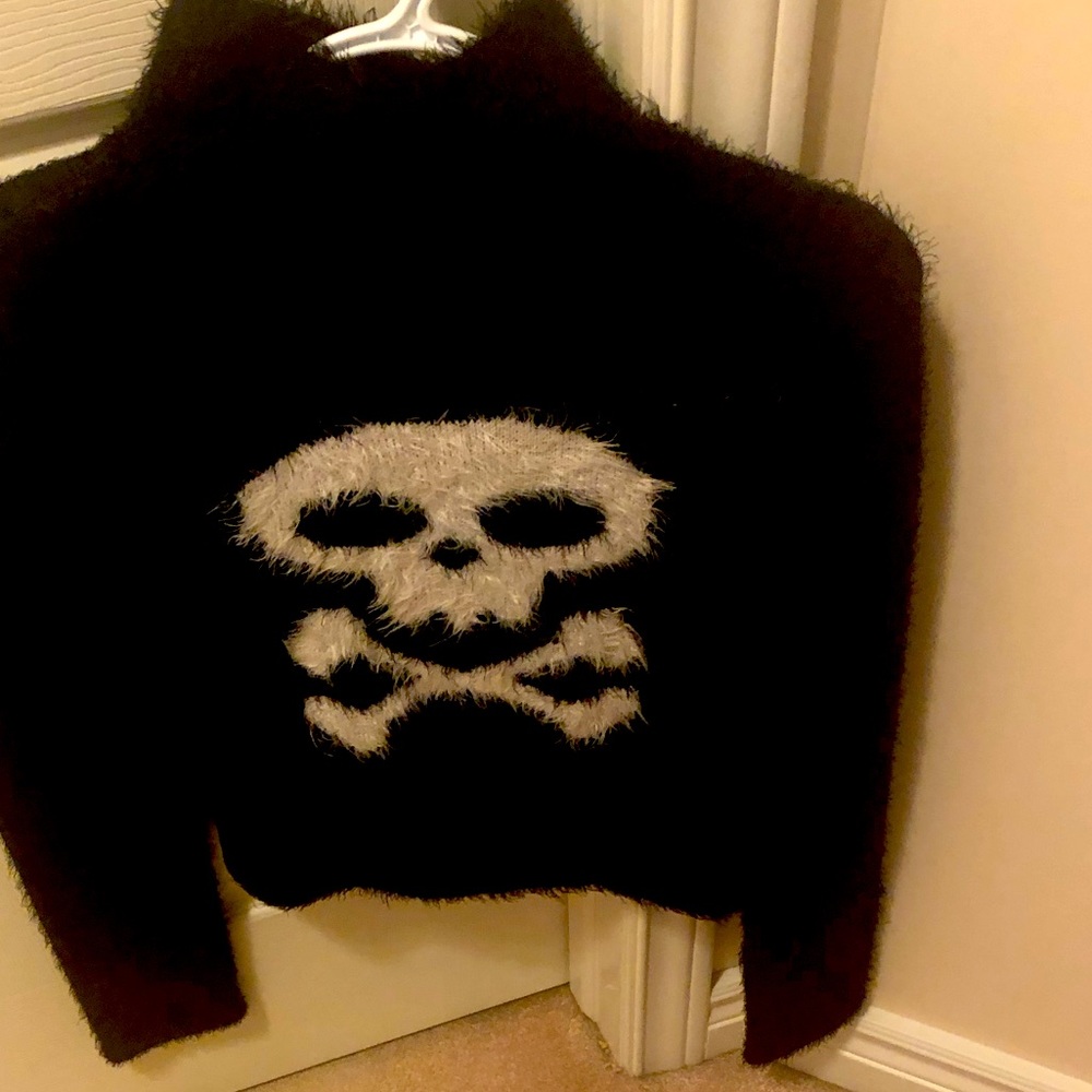 Slim fitted turtleneck